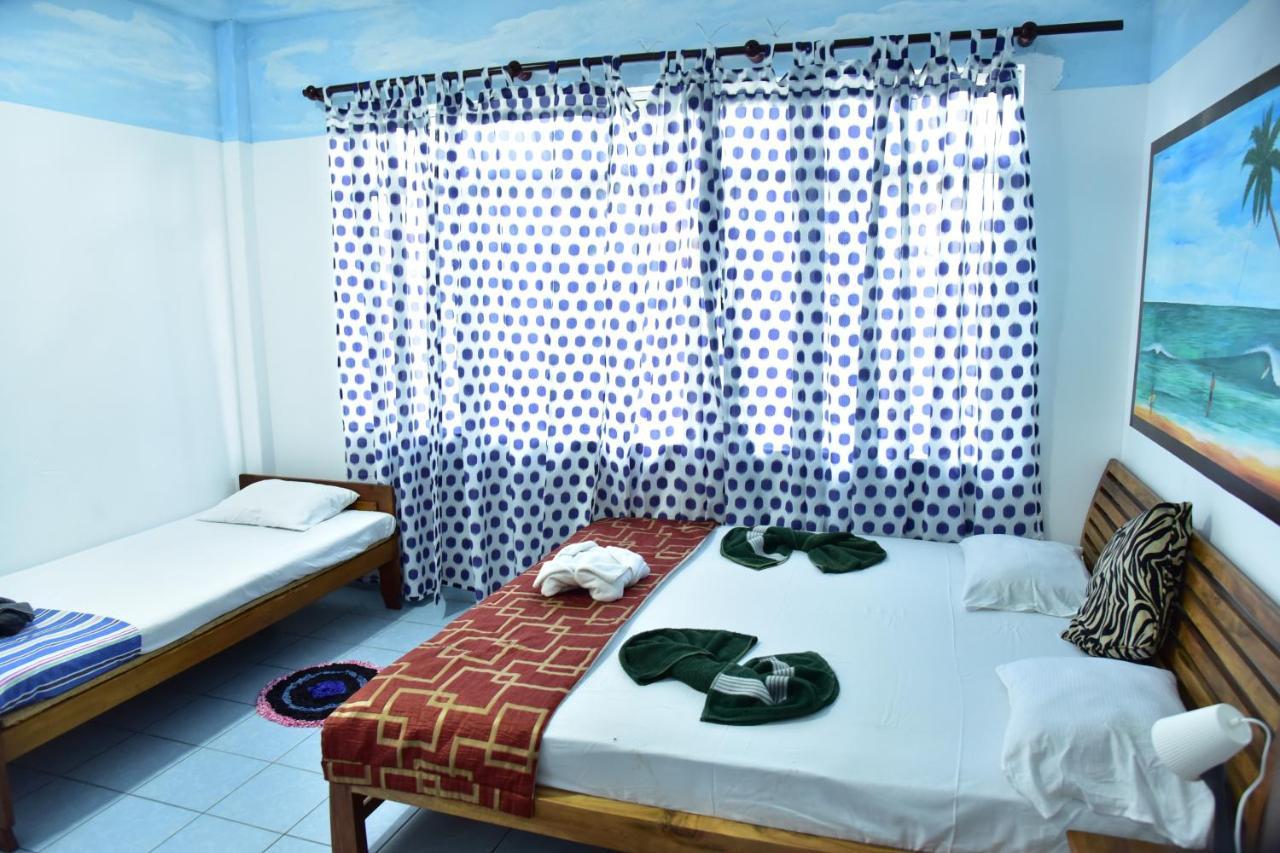 Hotel Happy Tuna Hikkaduwa Eksteriør bilde