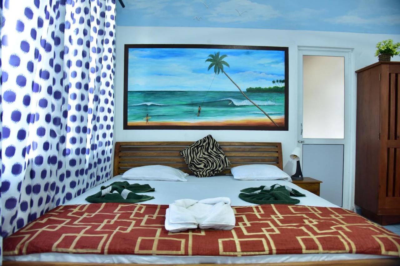 Hotel Happy Tuna Hikkaduwa Eksteriør bilde