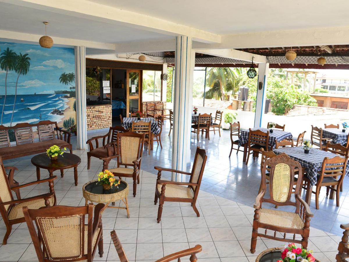 Hotel Happy Tuna Hikkaduwa Eksteriør bilde