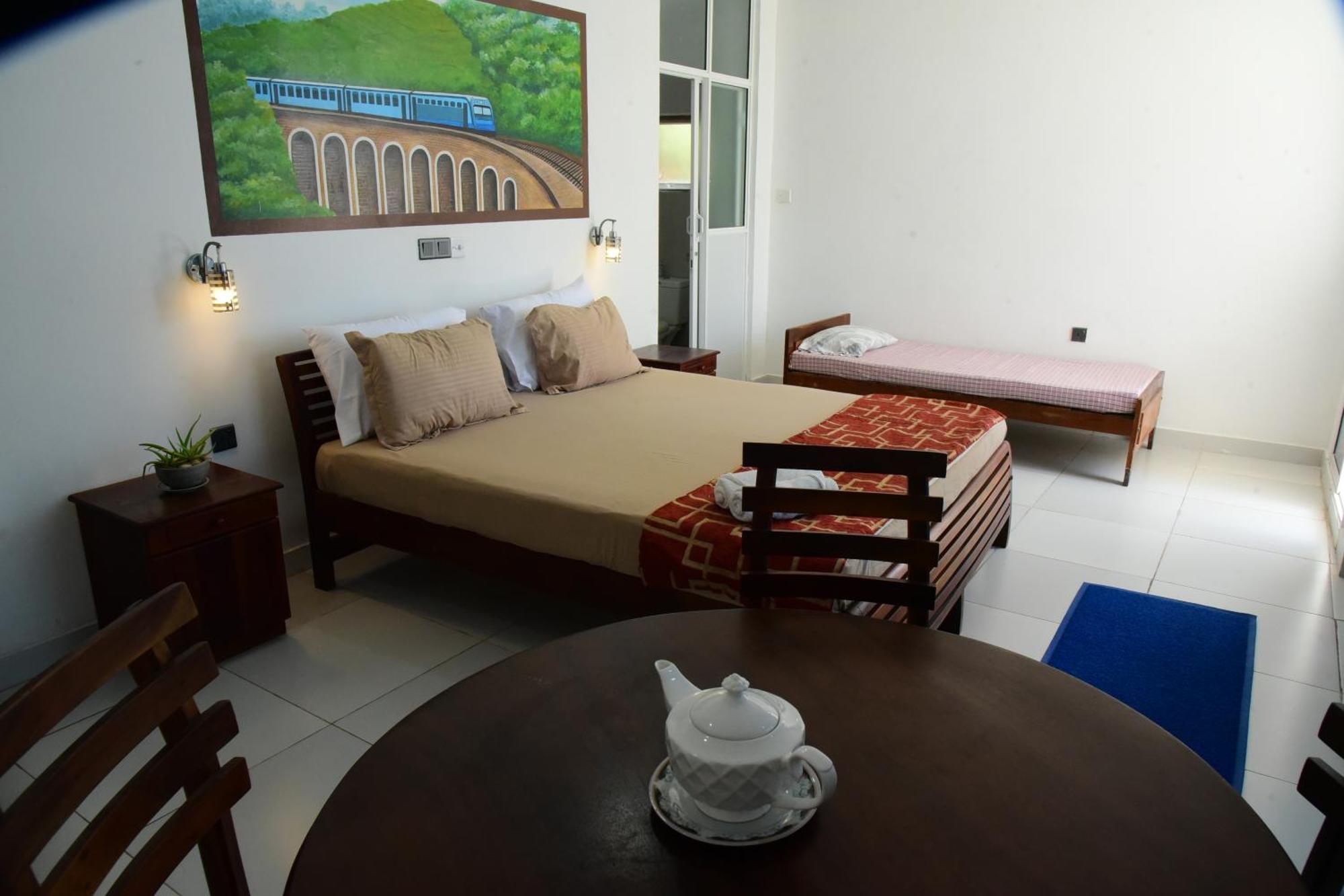 Hotel Happy Tuna Hikkaduwa Eksteriør bilde