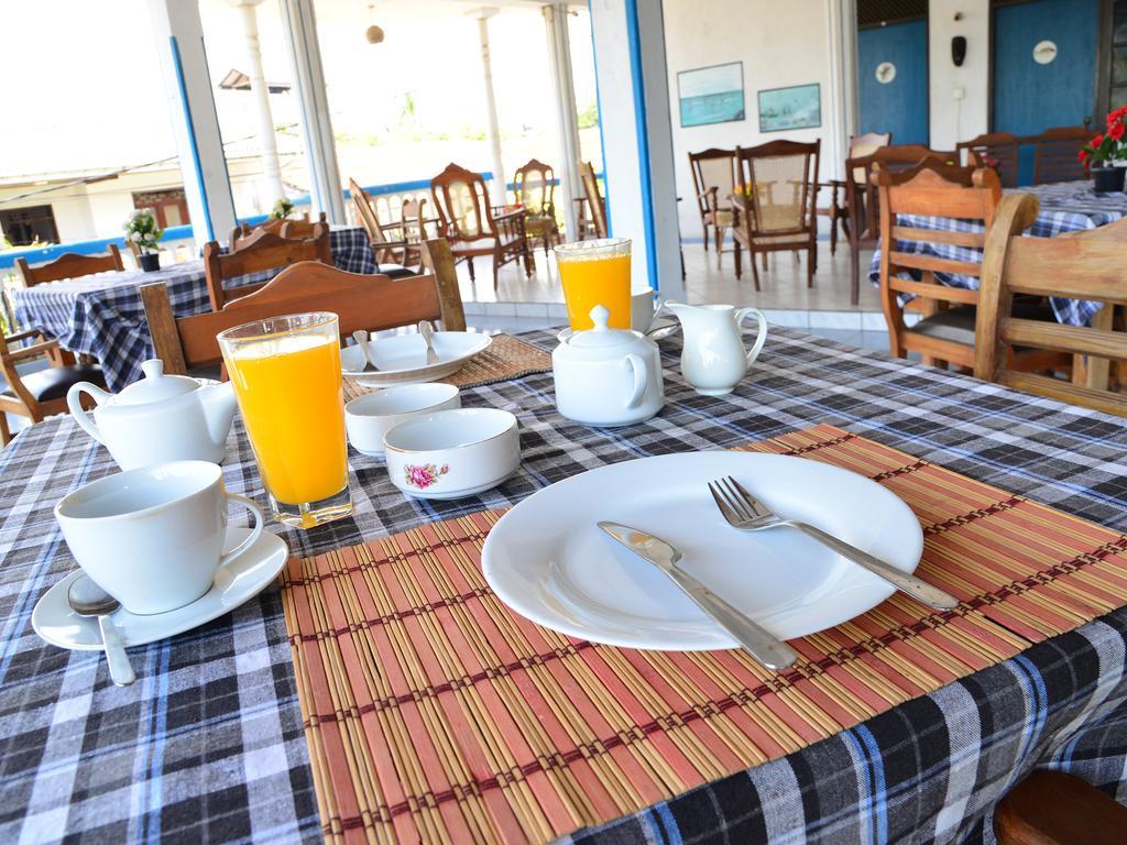 Hotel Happy Tuna Hikkaduwa Eksteriør bilde
