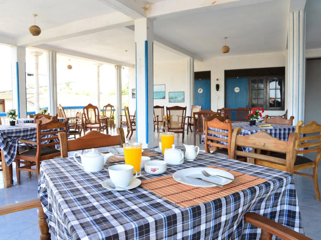 Hotel Happy Tuna Hikkaduwa Eksteriør bilde