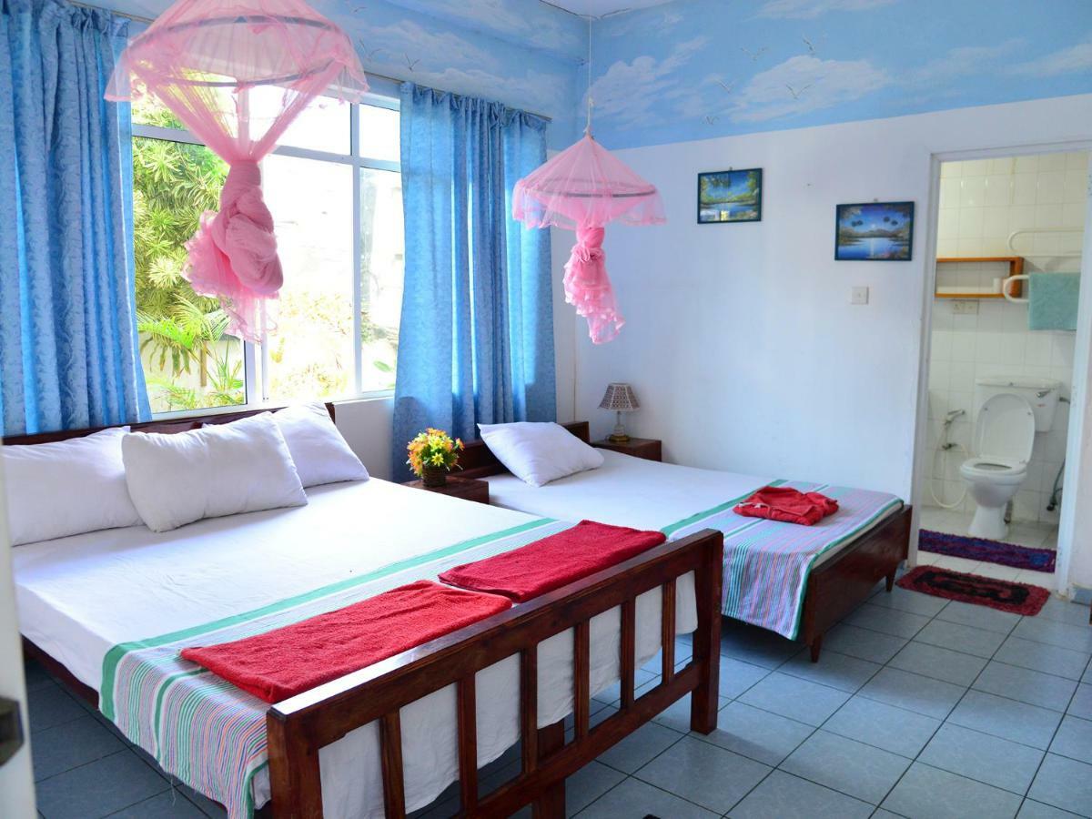 Hotel Happy Tuna Hikkaduwa Eksteriør bilde
