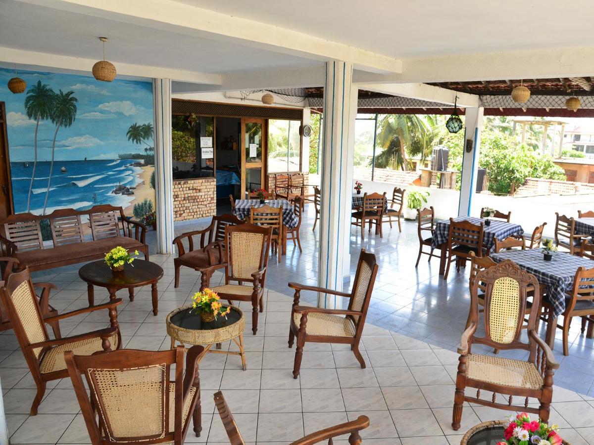 Hotel Happy Tuna Hikkaduwa Eksteriør bilde