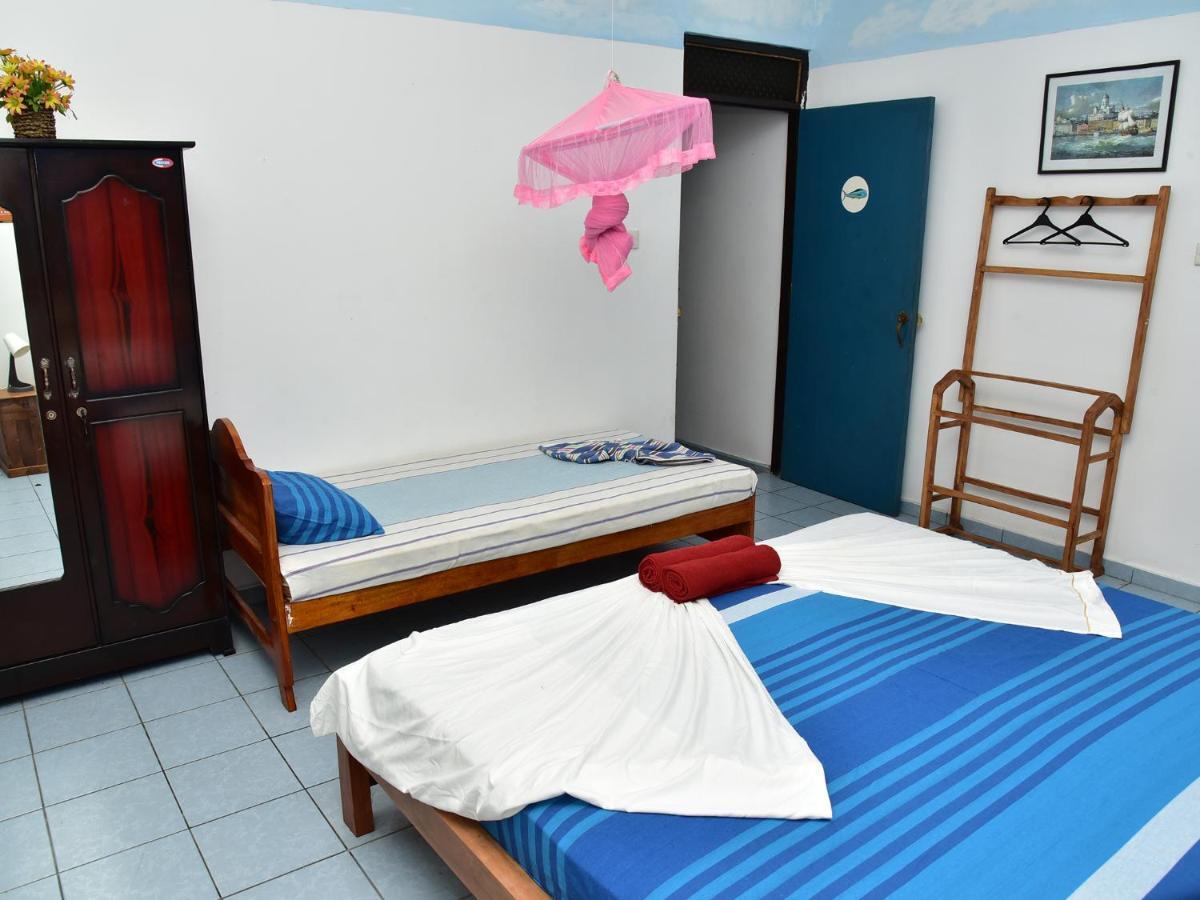 Hotel Happy Tuna Hikkaduwa Eksteriør bilde